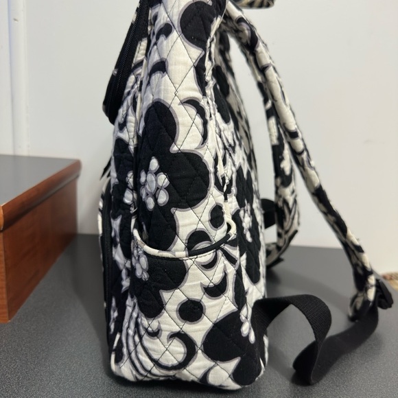 Floral Black and White Backpack Vera Bradley - Picture 10 of 11